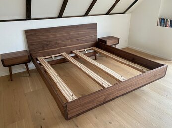 Nr. N049 Bettgestell / Nussbaum | © Buchmann Schreinerei AG
