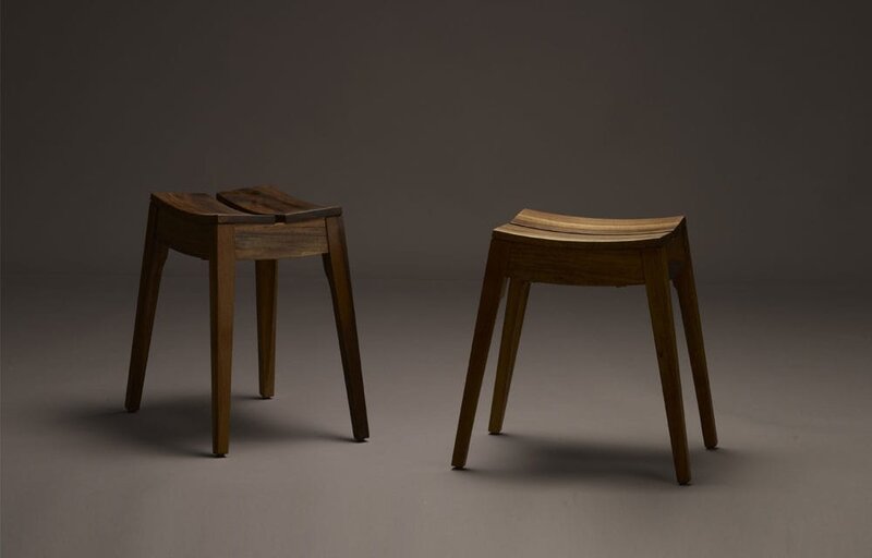 Hocker ohne Lehne aus Holz | © Buchmann Schreinerei AG Zwei Hocken ohne Lehne aus Massivholz | © Buchmann Schreinerei AG