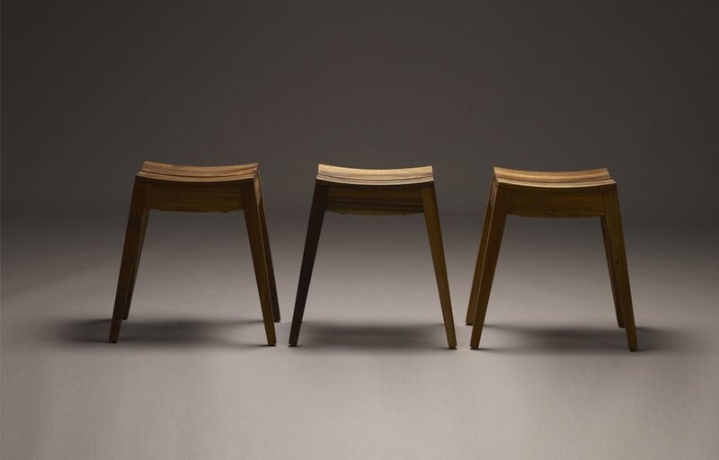 Hocker ohne Lehne aus Holz | © Buchmann Schreinerei AG Drei Hocker ohne Lehne aus Massivholz | © Buchmann Schreinerei AG