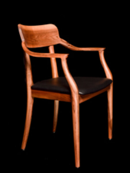 Stuhl aus Massivholz mit Lehne, Unikat | © Buchmann Schreinerei AG