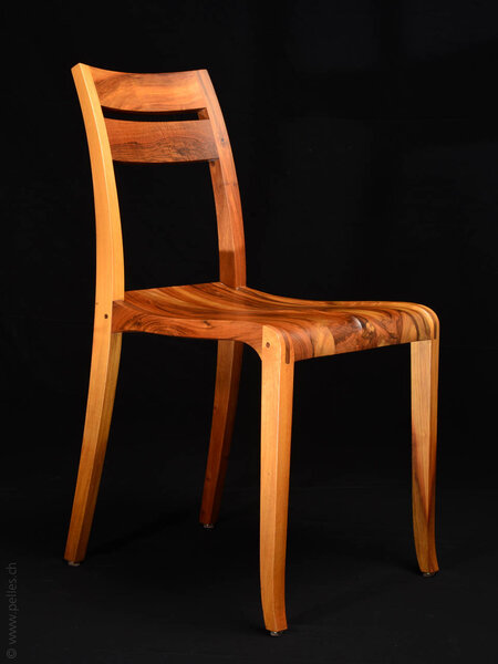 Stuhl aus Massivholz ohne Lehne, Unikat | © Buchmann Schreinerei AG